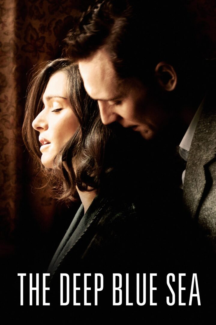 دانلود فیلم The Deep Blue Sea 2011 بدون سانسور با پخش آنلاین